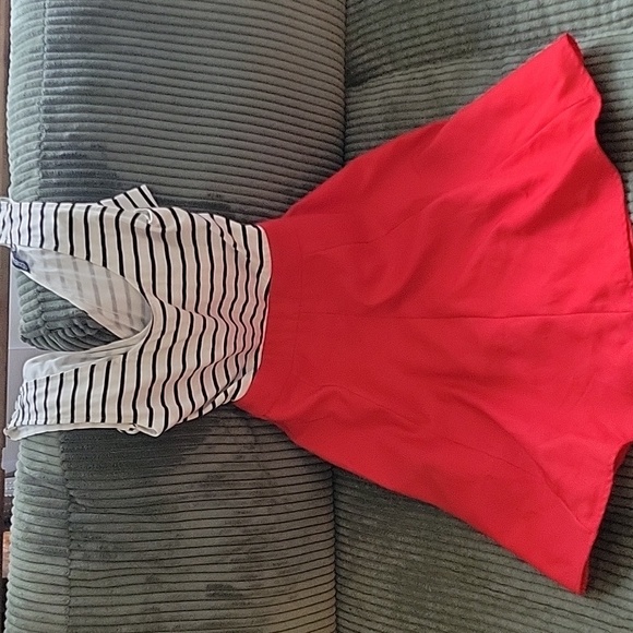 Cute Flirty Striped Skater Dress - Picture 4 of 4